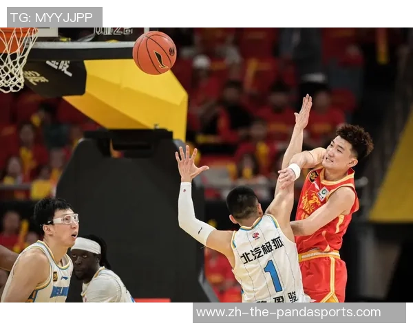 2020年CBA季后赛首战广东队对阵北京队精彩回顾与赛后分析